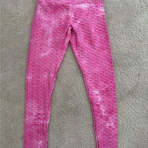 Hot Kiss Pink Textured scrunch butt Leggings
